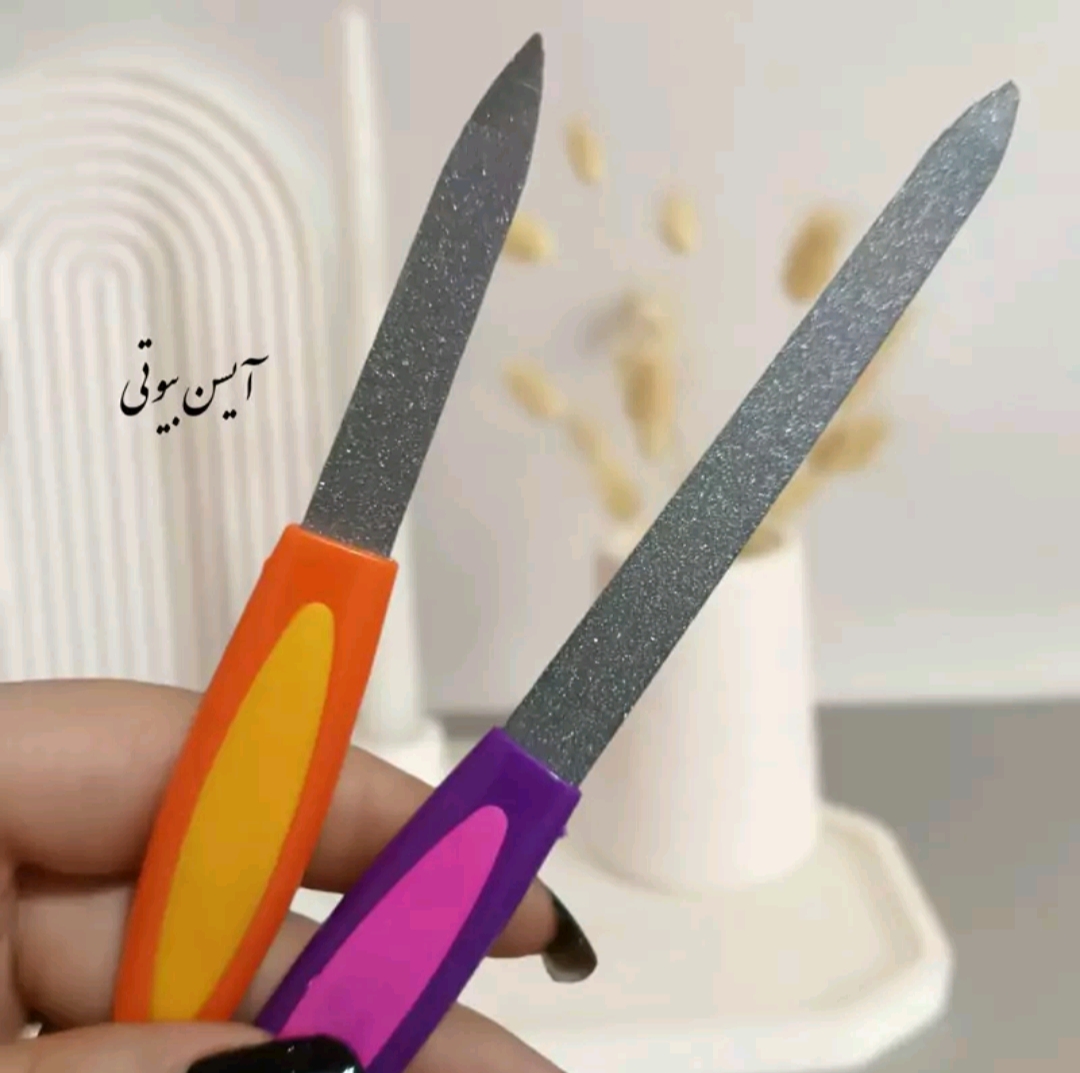 سوهان ناخن فلزی دو طرفه – ماندگاری بالا و فرم‌دهی حرفه‌ای