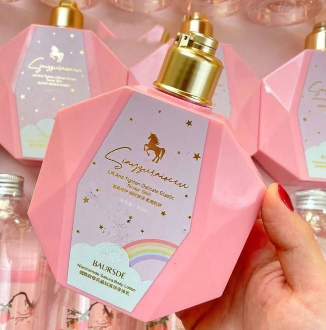 لوسیون بدن یونیکورن  | آبرسان و خوشبو کننده بدن