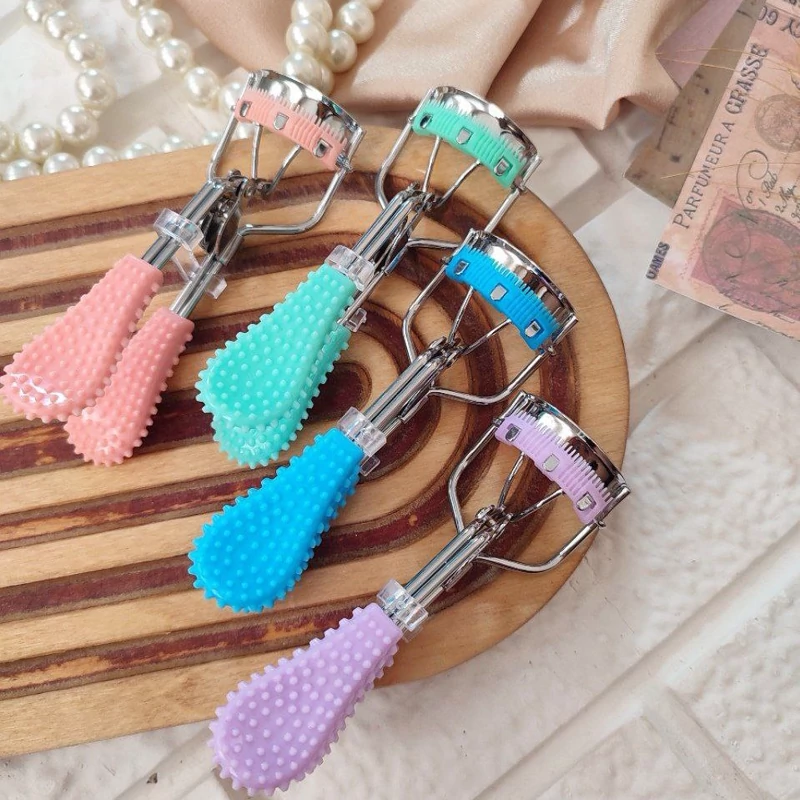 فرمژه شانهدار برای حالتدهی و مرتب کردن مژهها اصل
