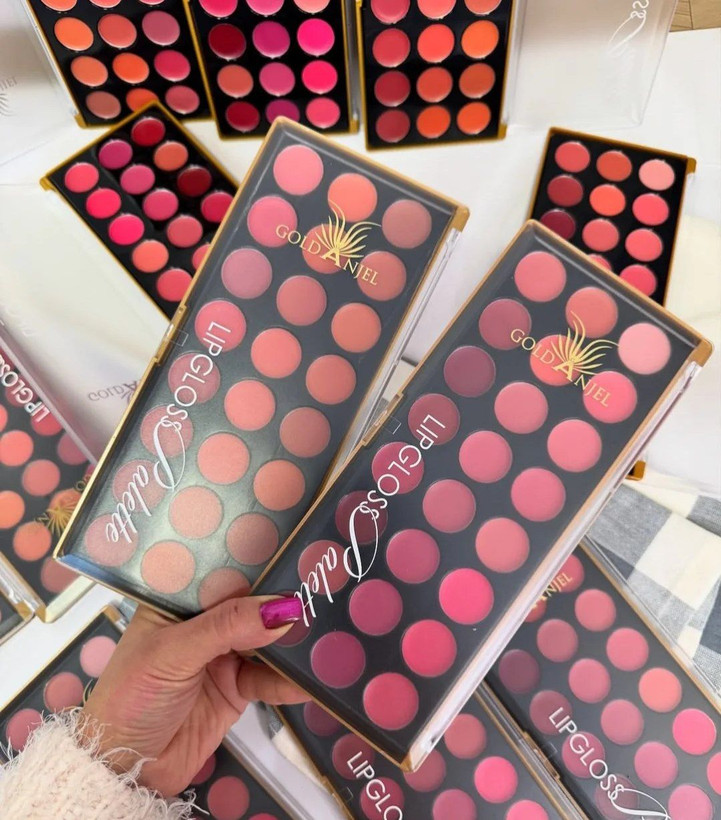 پالت رژ لب 24 رنگ گلد آنجل Gold Angel Lip Palette