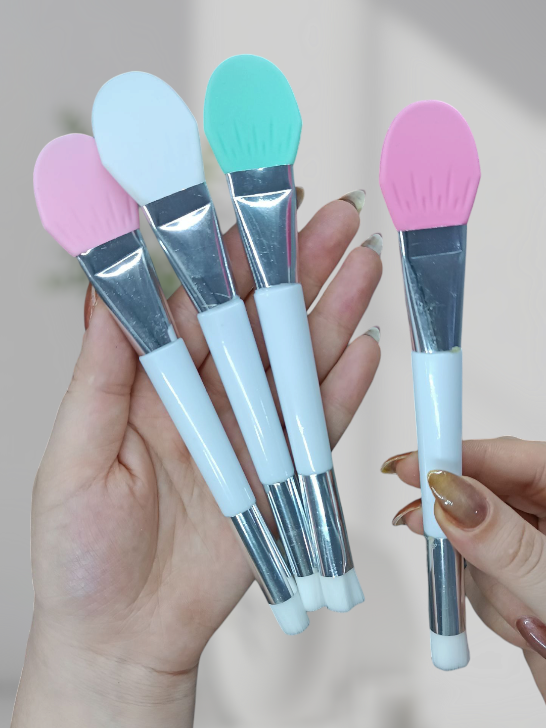 براش ماسک دوطرفه (یک سمت سیلیکونی + یک سمت فرچه حالت‌دار)