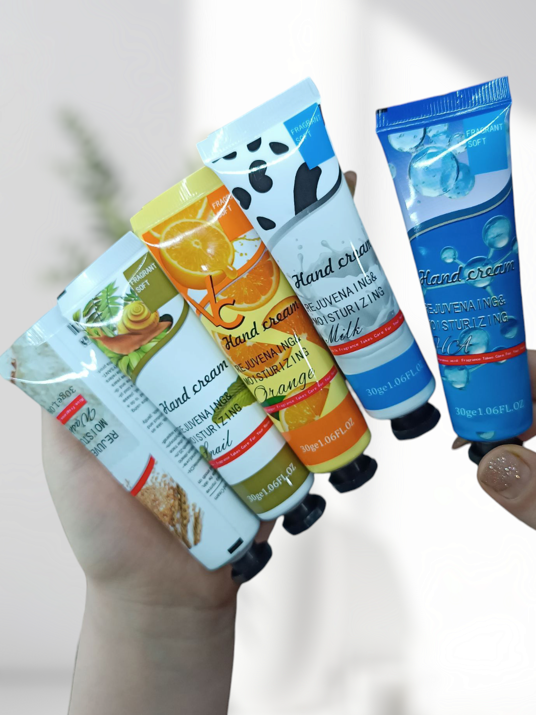 کرم مرطوب کننده و آبرسان دست مینی قابل حمل داخل کیف(تکی)