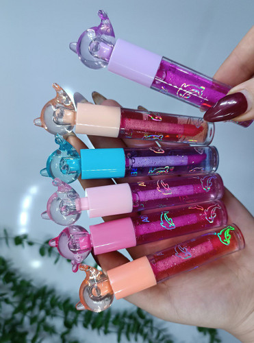 برق لب حرارتی AIYISHABEAUTY شاین دار مدل کوسه