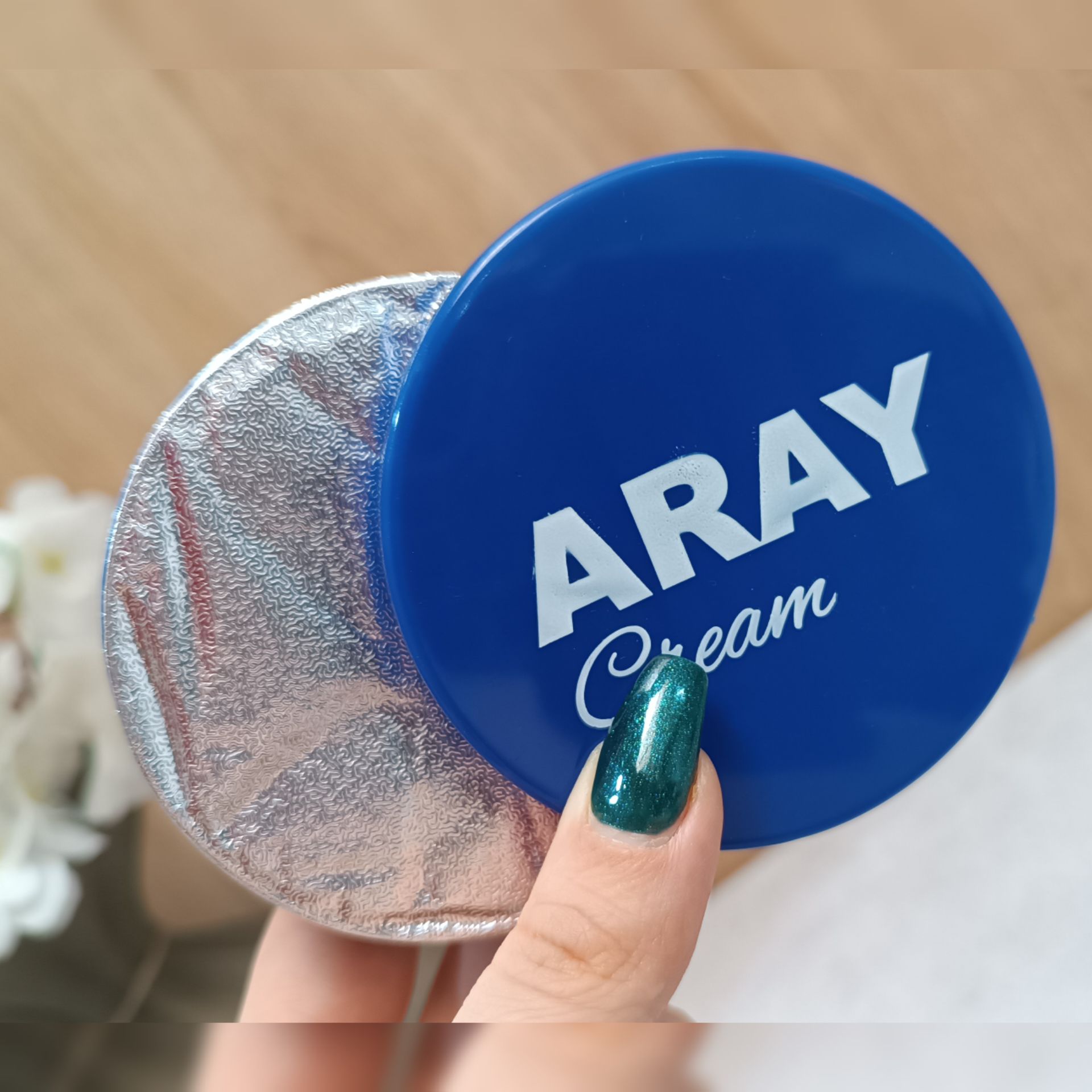 کرم کرم مرطوب کننده دست و صورت آرای