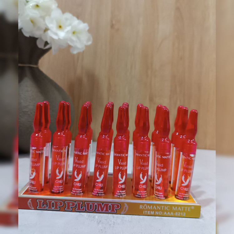 حجم دهنده لب فوری LIP PLUMP